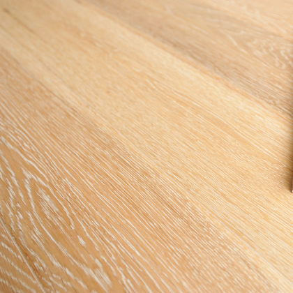 梵瓦伦实木复合地板 白色橡木浮雕面 9206 （包安装）